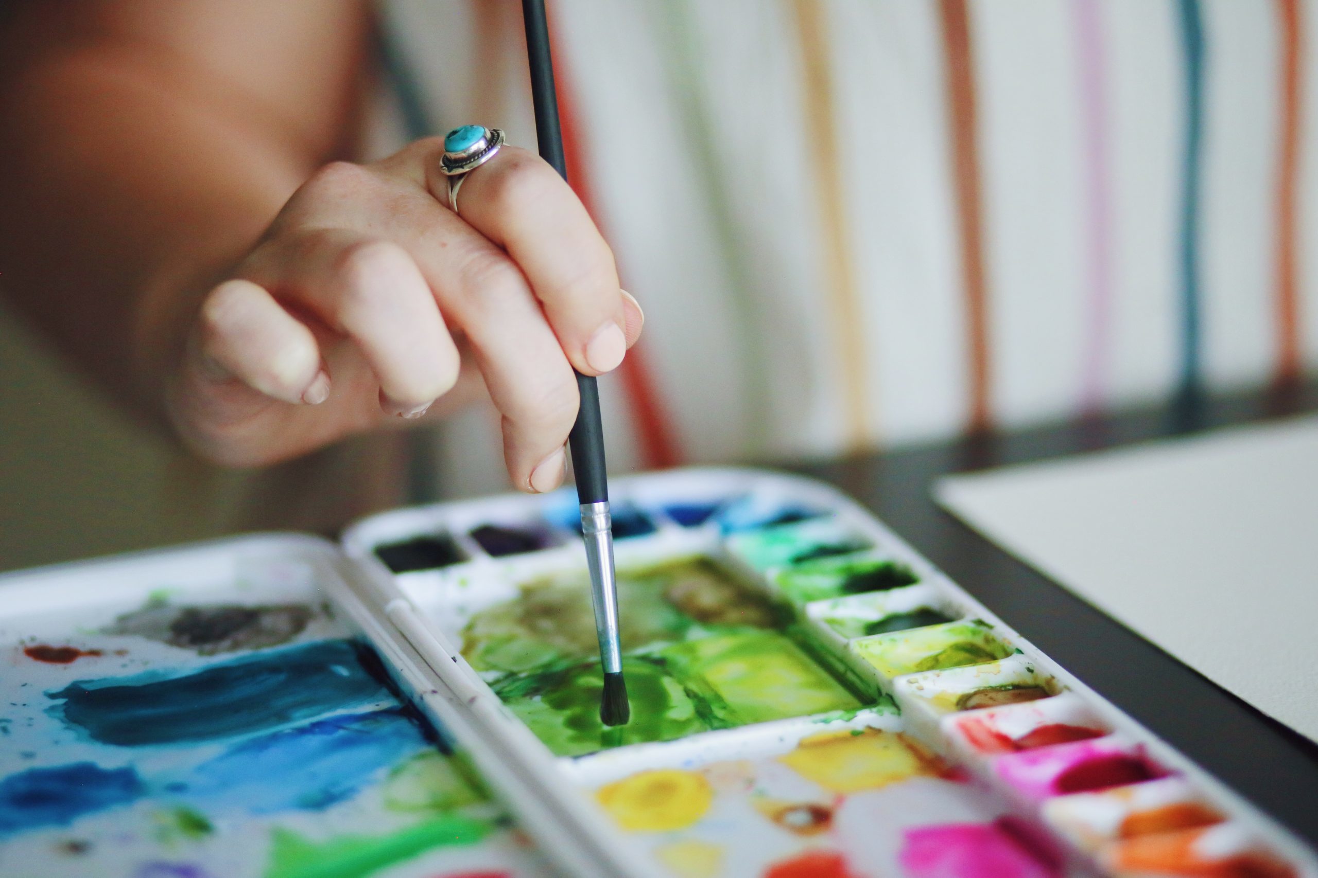Künstler 10 Irrtümer über Kunsttherapie